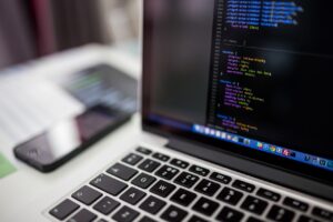 30代未経験からプログラミングを学ぶには何年かかる？