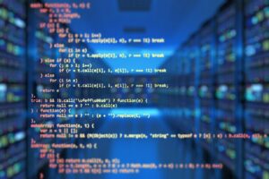 30代向けのプログラミングスクールで受講できる無料のコースは？