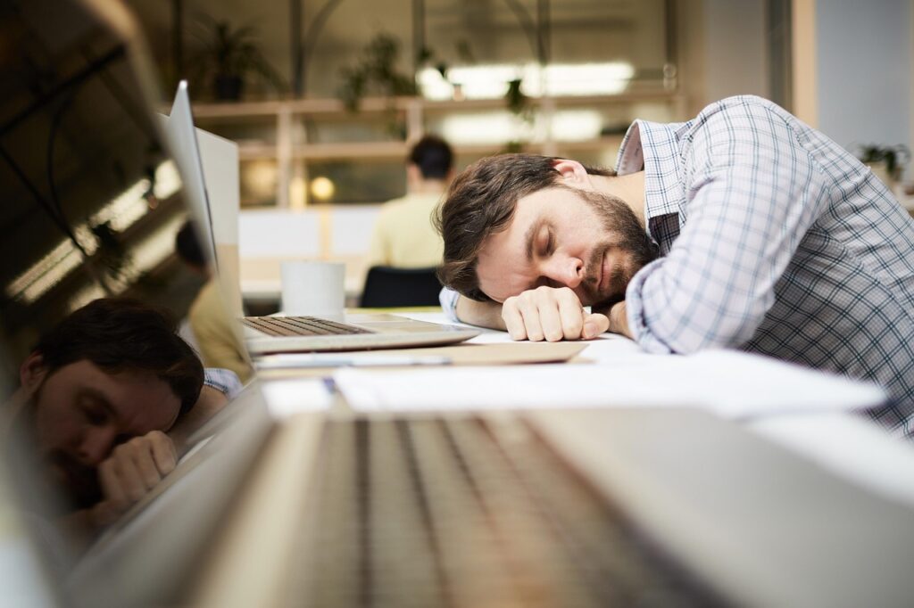 30代未経験からデータアナリストになるために必要なスキルは？